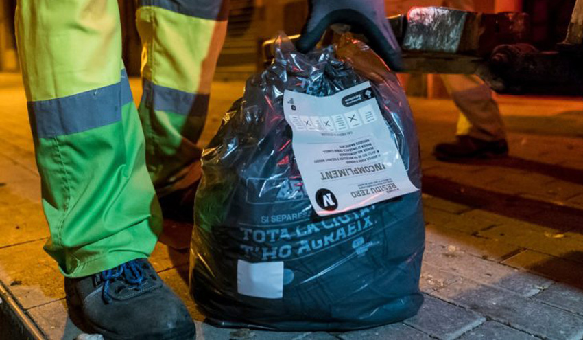 La recogida selectiva se duplica en el barrio barcelonés de Sant Andreu con el sistema puerta a puerta