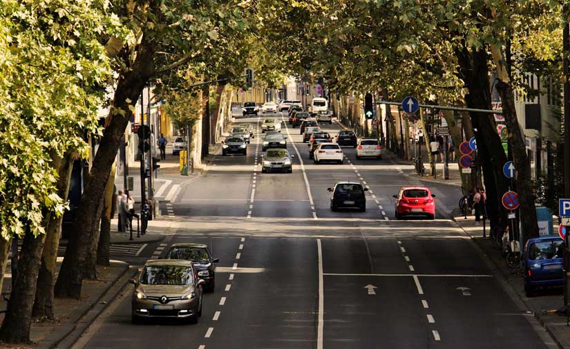 La Zona de Bajas Emisiones Rondas BCN permite reducir 550.000 desplazamientos