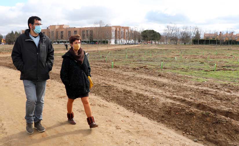 La zona sur de Valladolid estrena un bosque urbano con más de seis mil árboles y plantas