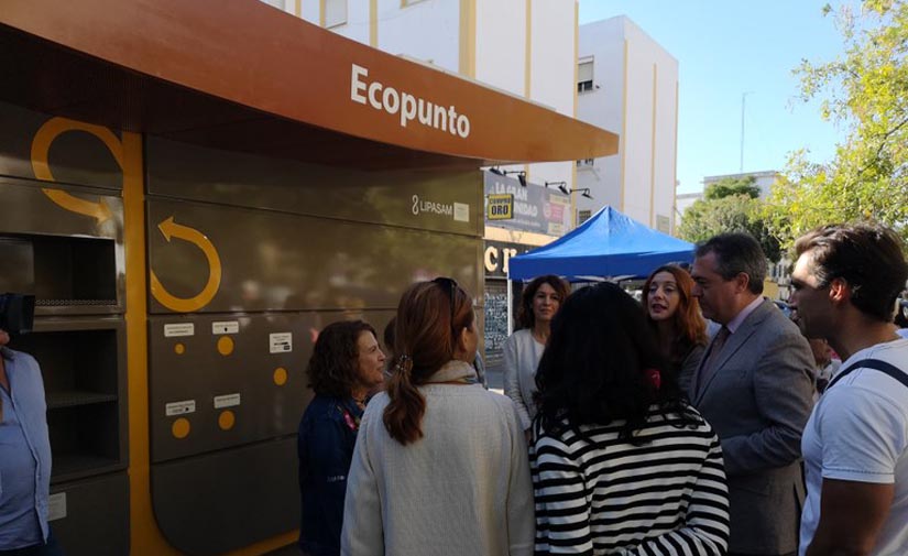 Lipasam recibe la Escoba de Platino por la implantación de la red de Ecopuntos en Sevilla