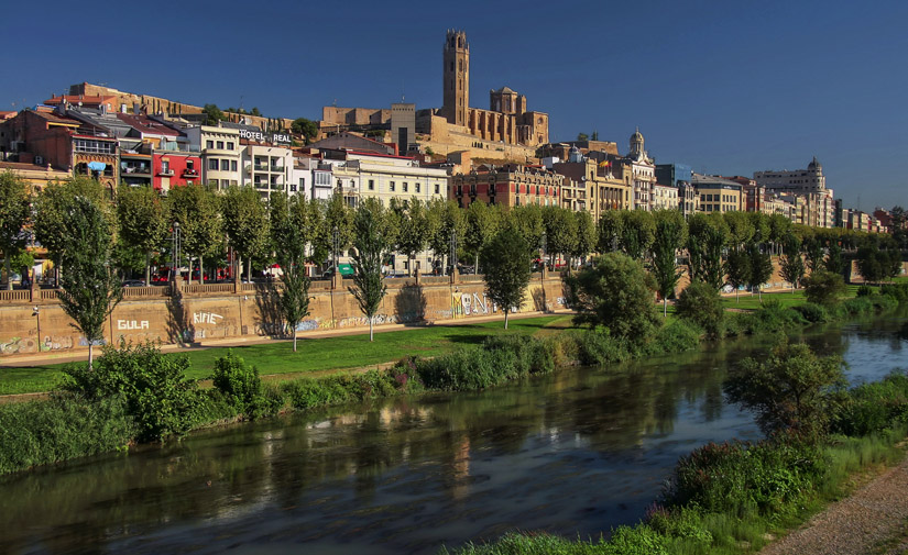 Lleida inicia la renovación del alumbrado más envejecido de la ciudad