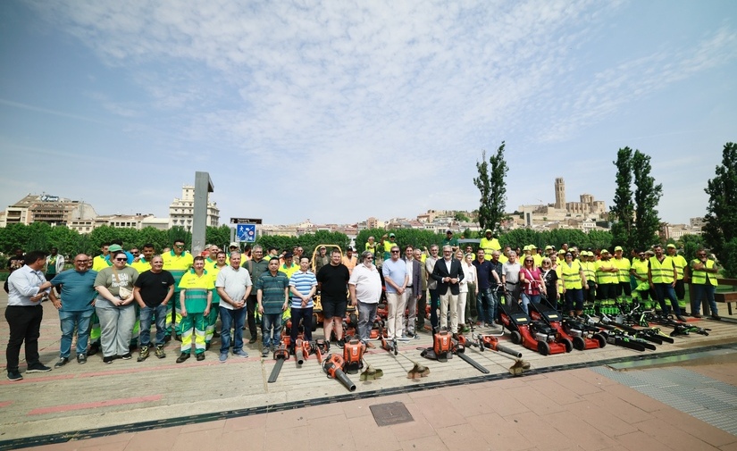 Lleida refuerza la sostenibilidad urbana con un nuevo servicio de jardinería más inclusivo y eficiente con maquinaria sostenible