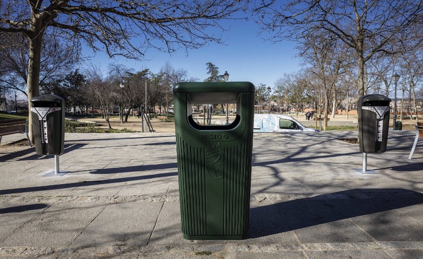 Madrid instalará 2.000 papeleras de nuevo modelo y de gran capacidad para reforzar la limpieza urbana