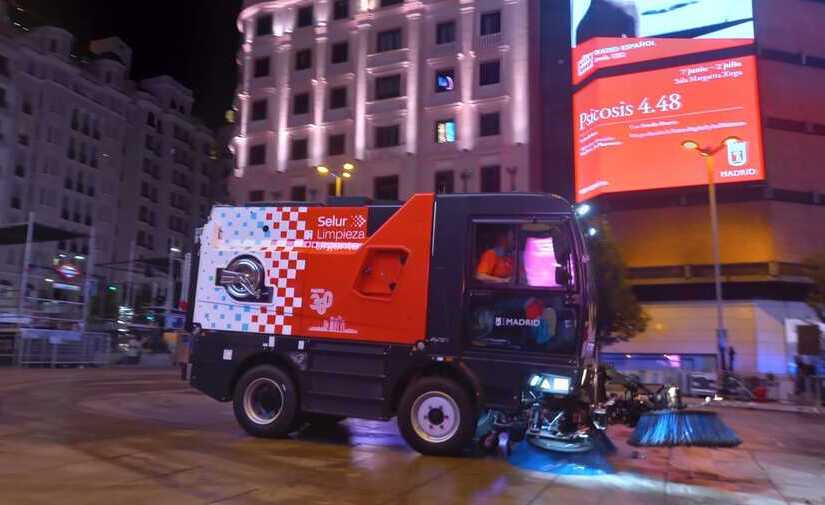 Madrid refuerza su operativo de limpieza y recogida de residuos en Navidad