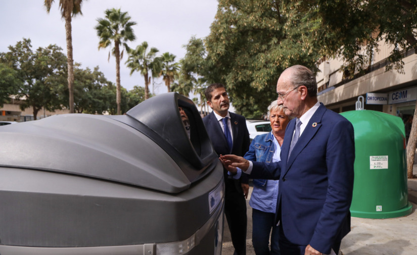 Málaga inicia la sustitución de los 12.669 contenedores de residuos de la ciudad