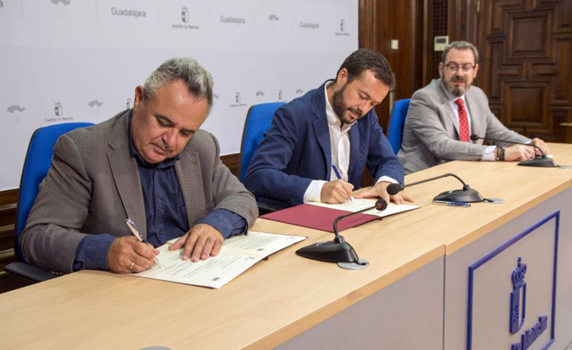 Mancomunidad Vega del Henares firma un convenio de colaboración con la JCCM para impulsar la recogida de residuos orgánicos