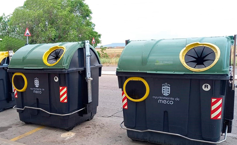 Meco incorpora nuevos contenedores accesibles para la recogida de residuos