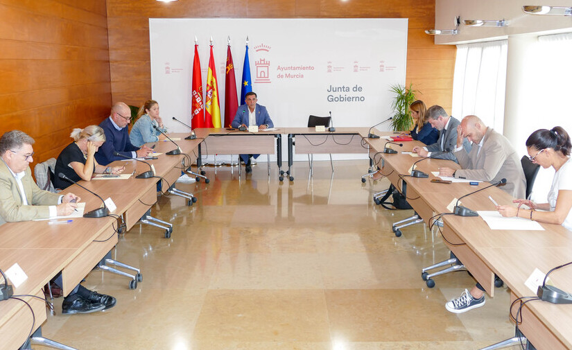 Murcia adjudica siete lotes para ampliar la Red de Plataformas Reservadas a carriles bici y bus