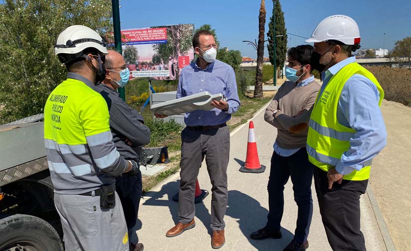 Murcia Río estrena un nuevo alumbrado Smart que funciona con energía solar y mejora la seguridad de los viandantes