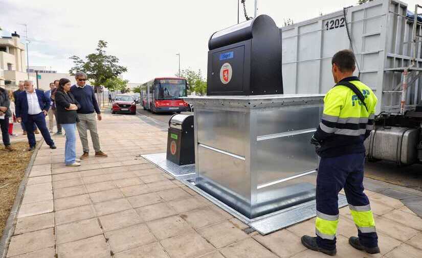 Nueva contrata de recogida de residuos en Valdespartera inicia la sustitución de contenedores soterrados