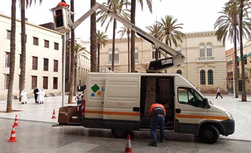 Nuevas luminarias en la Plaza de la Catedral de Almería