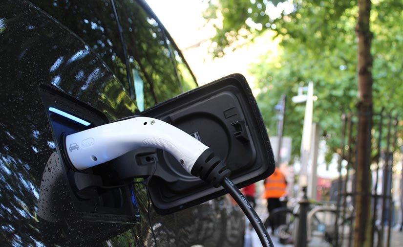 Pamplona instalará 26 tomas para la recarga de coches eléctricos