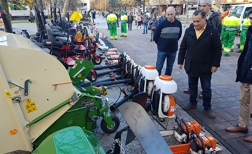 Presentado el nuevo equipamiento para el servicio de jardinería de Avilés