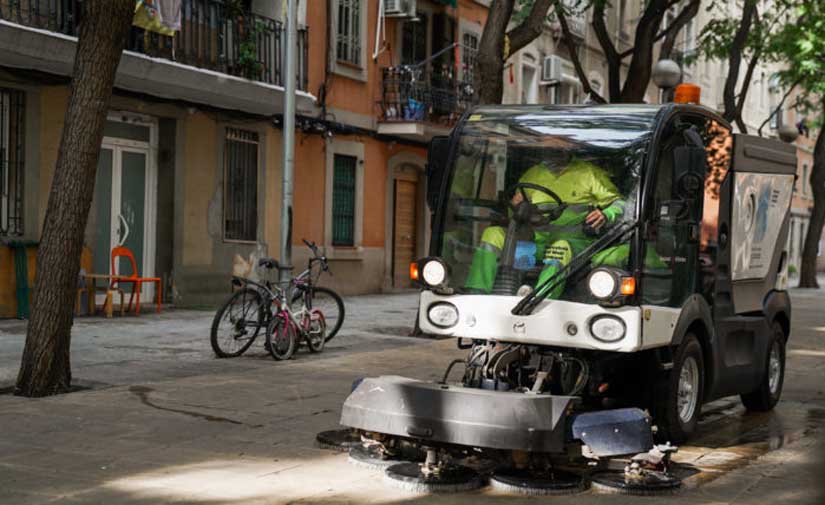 Refuerzo de la limpieza en el distrito barcelonés de Ciutat Vella