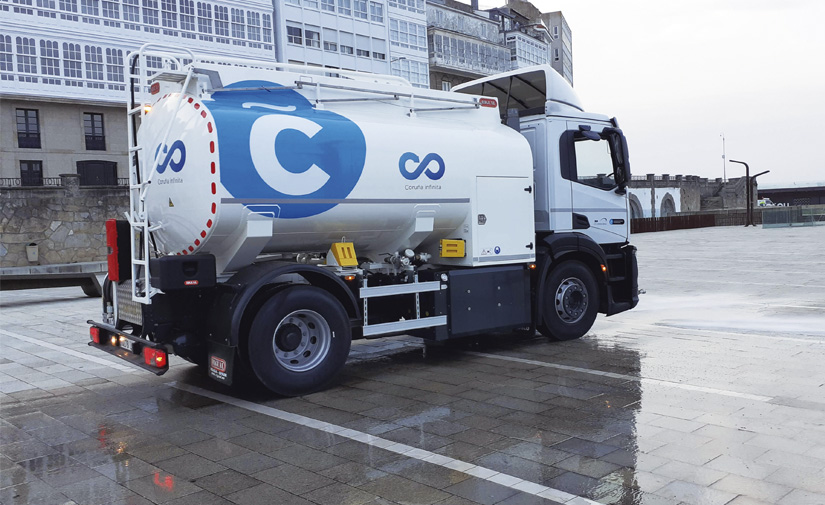 RIGUAL entrega siete camiones de riego y baldeo para la ciudad de A Coruña