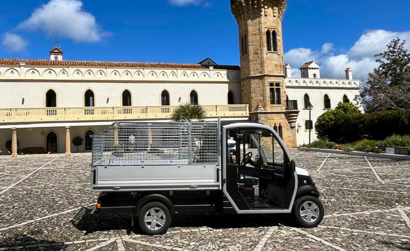 Riversa entrega un Urban N1 de Club Car al Hotel Casa Convento La Almoraima