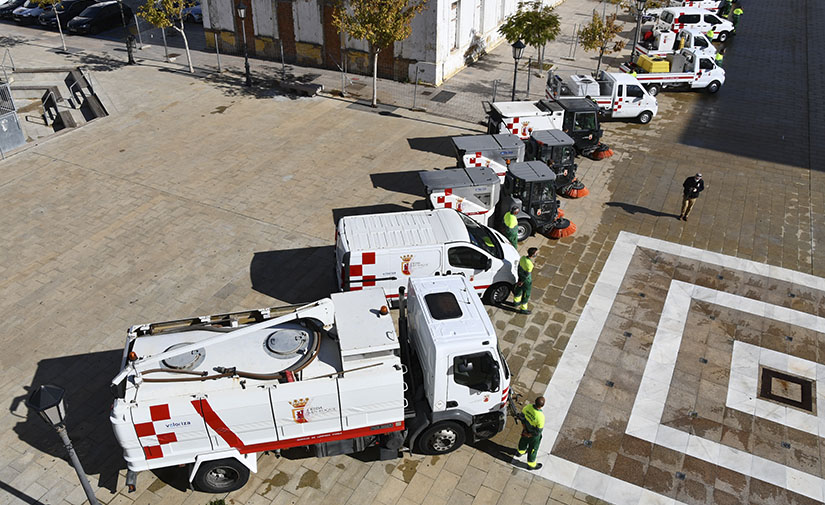 San Roque presenta su nueva flota de vehículos para el servicio de limpieza viaria