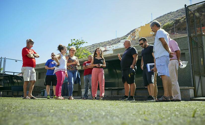 Santa Cruz de Tenerife ejecutará importantes mejoras en los campos de fútbol de María Jiménez y Valleseco