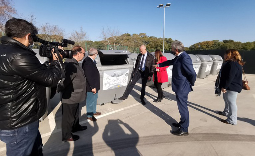 Sevilla pone en marcha su mayor plan de renovación de contenedores con 3.800 nuevas unidades