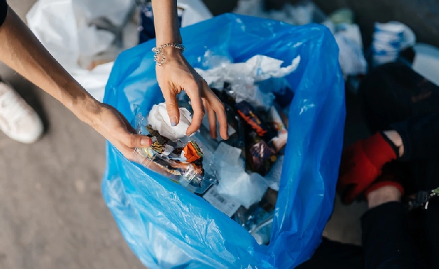 AMBILAMP- AMBIAFME publica 3 guías sobre el Impuesto a envases plásticos no reutilizables