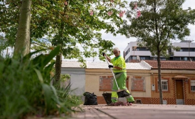 Barcelona reduce en un 23 % las incidencias y quejas relacionadas con la limpieza y recogida de residuos