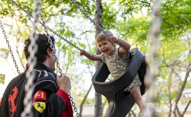 Barcelona renovará 25 áreas de juegos infantiles
