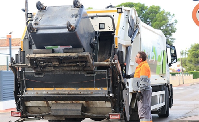 Benicàssim moderniza su servicio de limpieza y recogida de residuos con una inversión de 47 millones y una gestión más sostenible