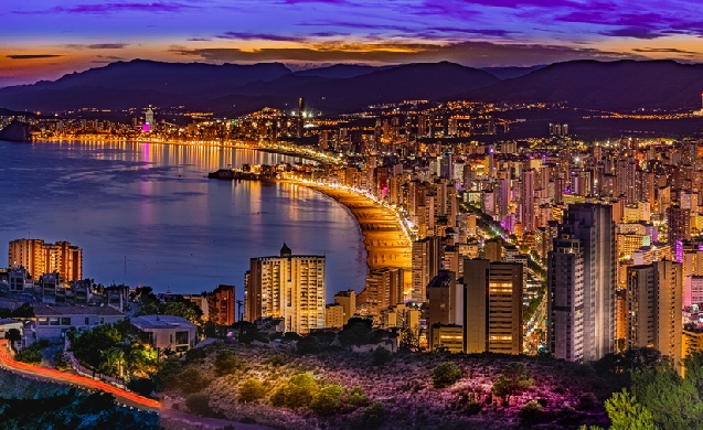 Benidorm impulsa el turismo inteligente con MOVISAT y la tecnología EcoTurismo en Digital Tourist 2025