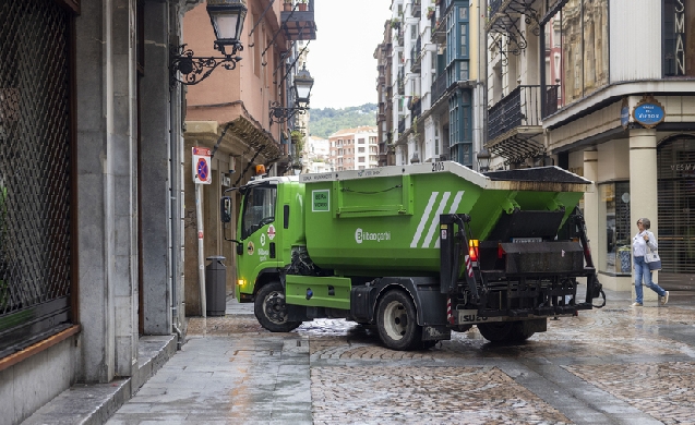 Bilbao da un paso firme hacia una gestión sostenible de residuos con nuevas tasas, tecnología y conciencia ciudadana