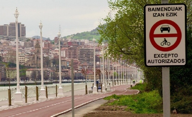 Bizkaia inaugura en Lamiako el primer tramo del Bulevar de la Ría