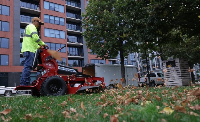Burgos apuesta por la electrificación para el mantenimiento de sus zonas verdes