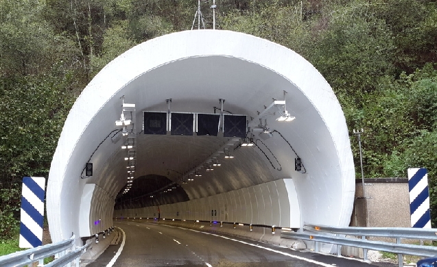 Carandini ilumina con su tecnología el Túnel de Oindolar en el País Vasco