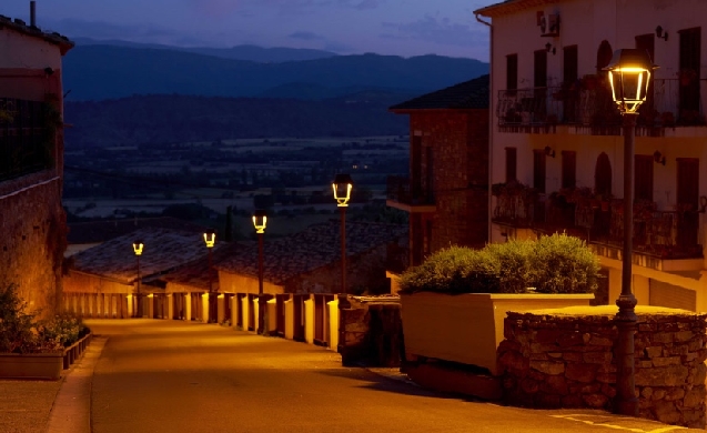 Carandini renueva la luminaria Clamod y marca el camino hacia un alumbrado urbano sostenible