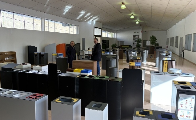 Cervic Environment inaugura su nuevo showroom de 400 m² para impulsar la innovación en mobiliario urbano y reciclaje