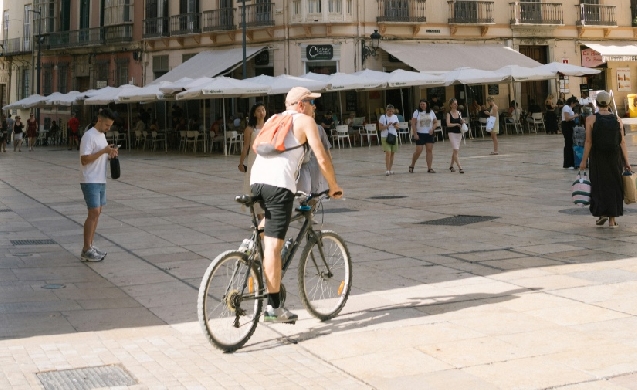 Cinco empresas compiten por gestionar MálagaBici, el nuevo servicio público de bicicletas eléctricas