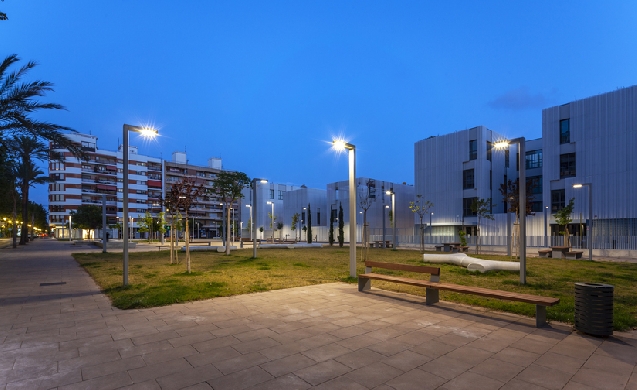 El nuevo Centro de Salud Pública en Gandía se ilumina con Salvi Lighting