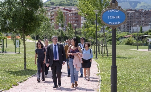 El recién inaugurado parque del barrio de Zorrotza recibe el nombre de Txinbo tras un proceso participativo