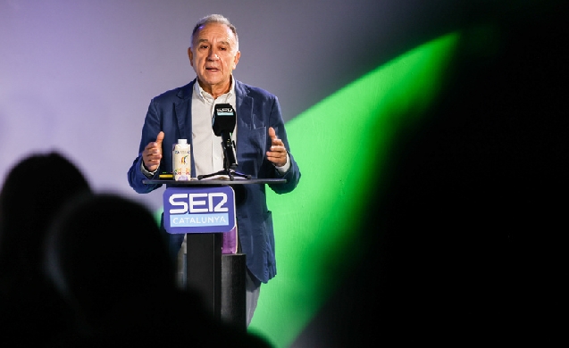 El vicepresidente del ÀMB propone pactar entre administraciones para financiar el transporte público