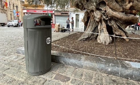 EMAYA aumentará un 30% la recogida de residuos con la renovación de las papeleras del centro de Palma