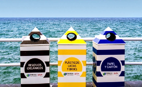 Emulsa se refuerza con 250 personas para una campaña especial de limpieza urbana en Gijón