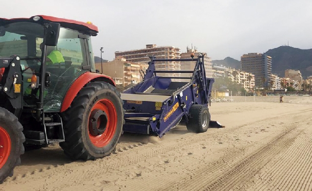 Flozaga, tecnología para la limpieza de espacios de arena
