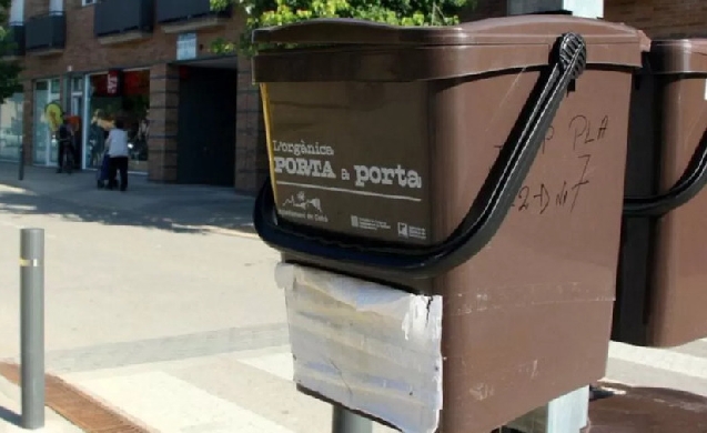 Girona adaptará la recogida puerta a puerta para vecinos de grandes bloques de pisos