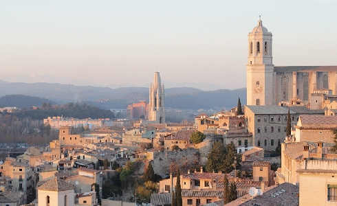 Girona mejora la limpieza de la ciudad con nueva maquinaria, ampliación del PaP y contenedores inteligentes