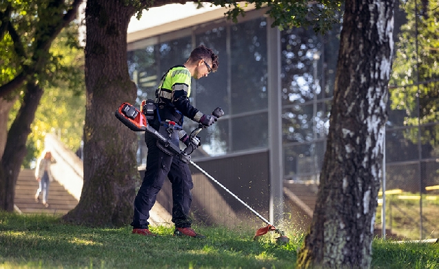 Husqvarna amplía su serie 5 con potentes y fiables máquinas profesionales a batería