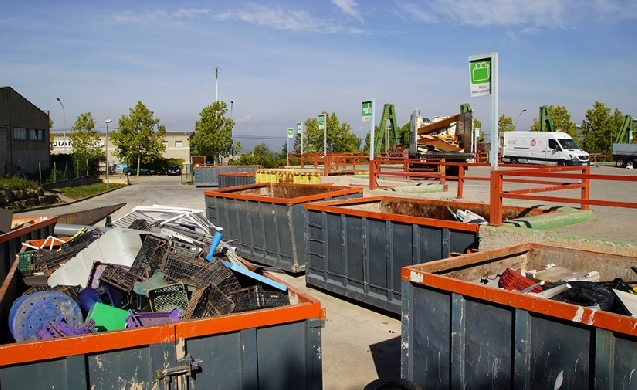 La ARC concede 13 M€ a entes locales para reforzar y ampliar la red de puntos limpios