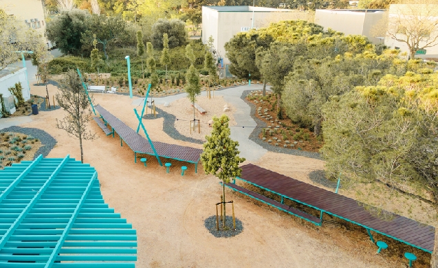 La Ciempiés Table: la innovación de Benito Urban para la socialización en espacios públicos