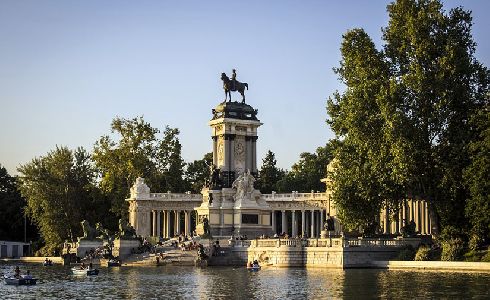 La vegetación del parque de El Retiro reduce en un 50% la contaminación de Madrid