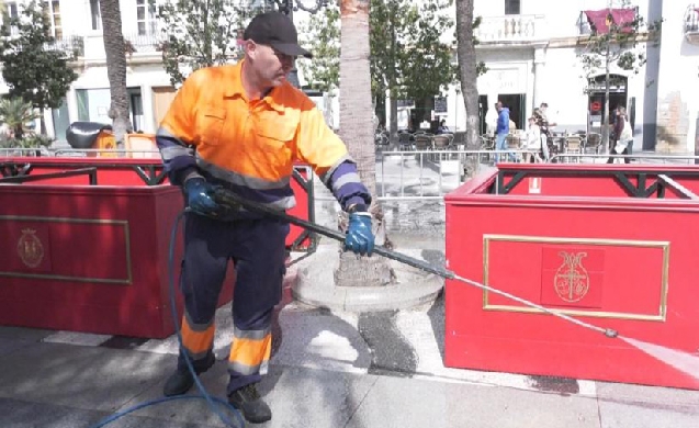 Luz verde para la adjudicación del nuevo contrato de limpieza viaria y recogida de residuos de Cádiz