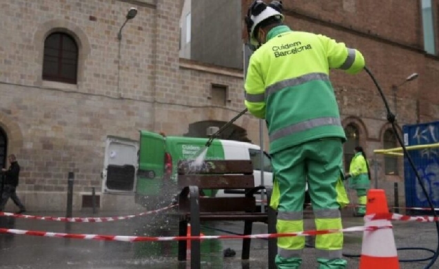 Más presupuesto para limpiar las pintadas en las calles de Barcelona