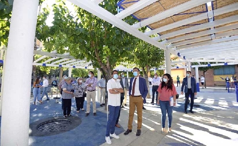 Murcia estrena una renovada pérgola de 375 m2 en el barrio de La Paz